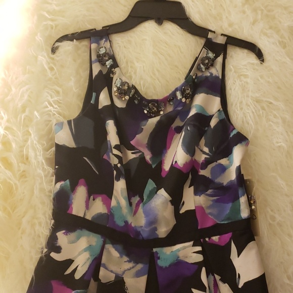 Gorgeous NWT ELISA J dress w/statement neckline - Picture 1 of 4